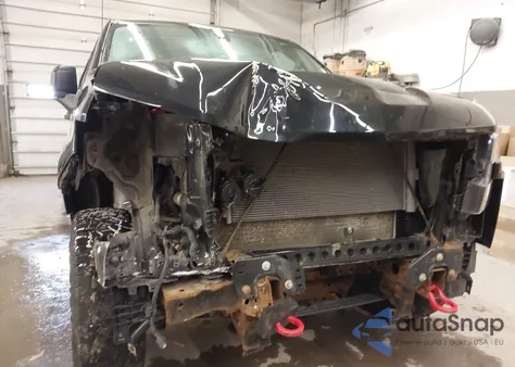 2019 Chevrolet Silverado 1500 Custom Trail Boss from USA, damaged, VIN 1GCRYCEH8KZ375830